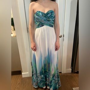 Cachet white/turquoise dress size 4 new w tags